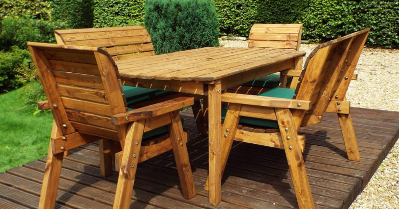 kayu untuk furniture outdoor